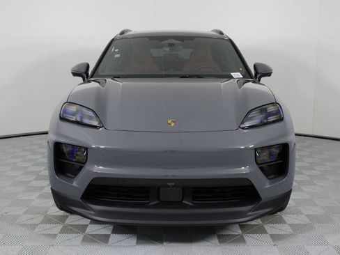 New 2026 Porsche Macan 4S Electric image 10