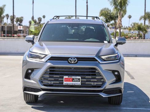 New 2026 Toyota Grand Highlander AWD Hybrid image 3