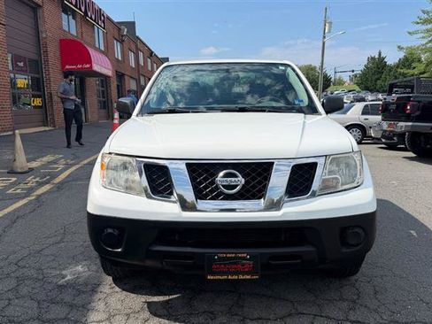 Used 2019 Nissan Frontier S RWD image 2