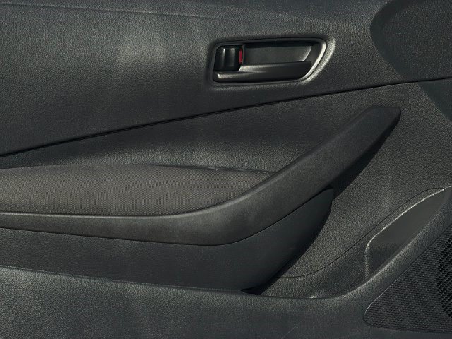 Used 2026 Toyota Corolla LE FWD image 12