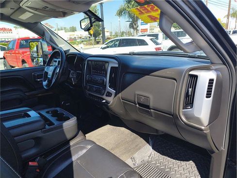 Used 2016 GMC Sierra 2500 SLT w/ Duramax Plus Package image 12