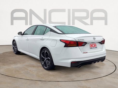 Used 2024 Nissan Altima 2.5 SR image 12