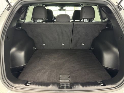 Used 2025 Jeep Compass Sport image 23