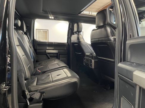 Used 2019 Ford F150 Raptor w/ Equipment Group 802A Luxury image 18