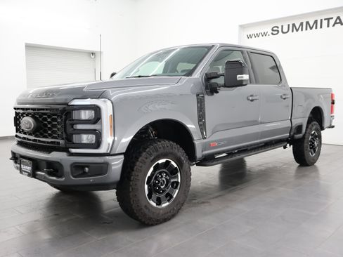 Used 2025 Ford F250 Lariat w/ Lariat Ultimate Package AWD/4WD image 7