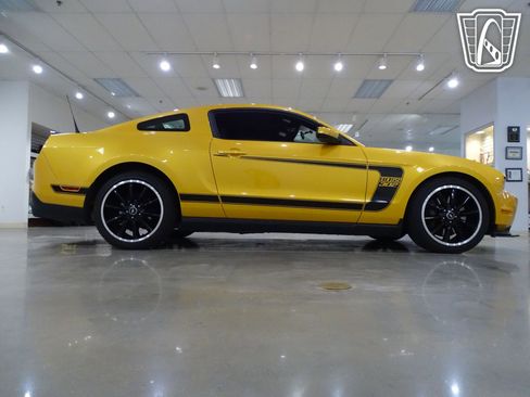 Used 2012 Ford Mustang Boss 302 w/ Boss 302 Accessory Pkg image 19