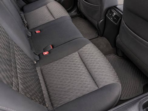 Used 2017 Nissan Rogue S w/ S Appearance Package FWD image 12