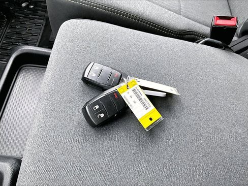 Certified 2024 RAM 2500 Tradesman w/ Chrome Appearance Group image 29