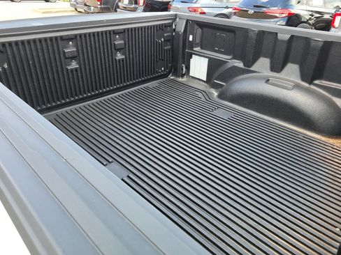 Used 2023 Ford F150 XLT AWD/4WD image 5