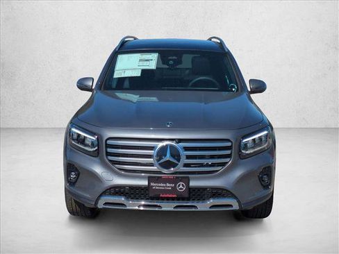 New 2026 Mercedes-Benz GLB 250 4MATIC image 6