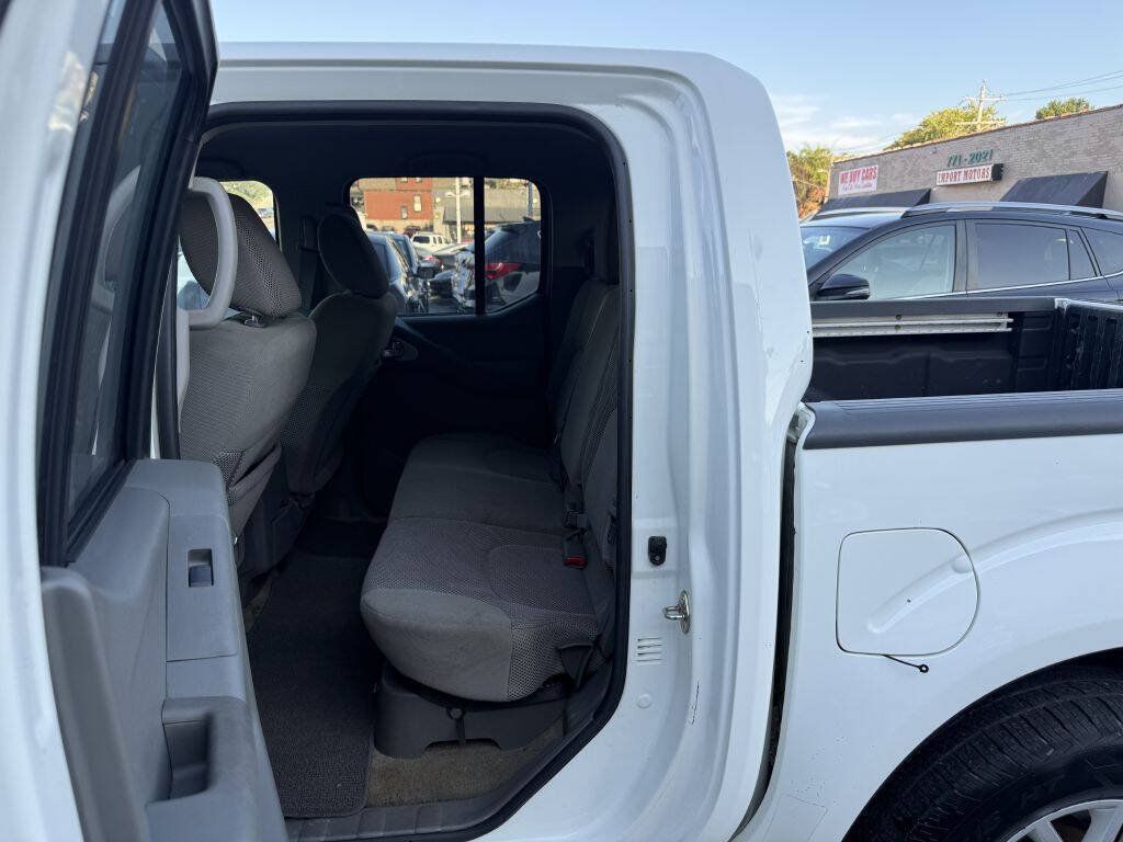 Used 2017 Nissan Frontier SV w/ SV Value Truck Package RWD image 26
