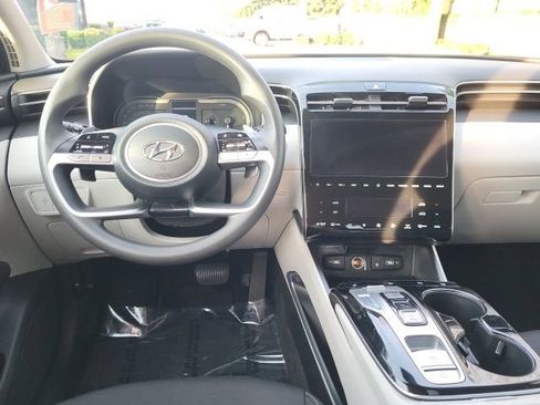 Certified 2024 Hyundai Tucson SEL image 17