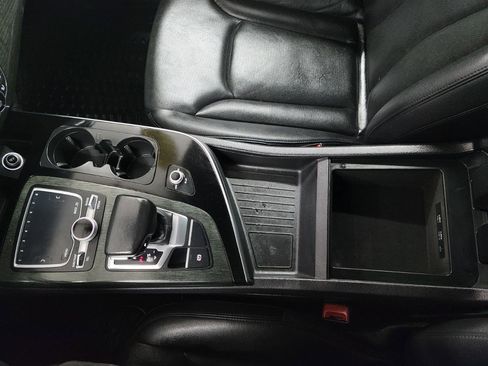 Used 2017 Audi Q7 3.0T Premium Plus w/ Premium Plus Package image 21