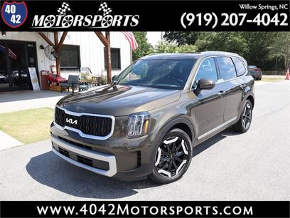 Used 2023 Kia Telluride EX w/ EX Captain's Chair Package