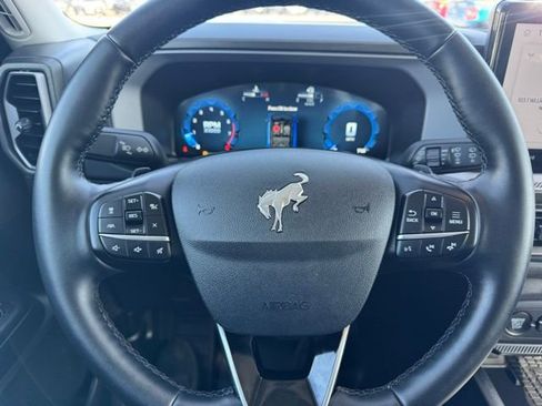 Used 2025 Ford Bronco Sport Badlands image 13