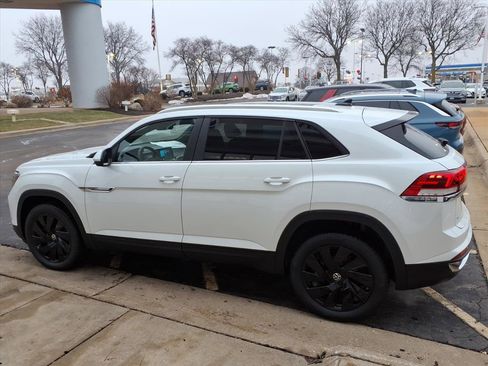 New 2026 Volkswagen Atlas Cross Sport SE AWD/4WD image 4