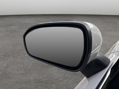 Used 2019 Ford Fusion SE FWD image 31