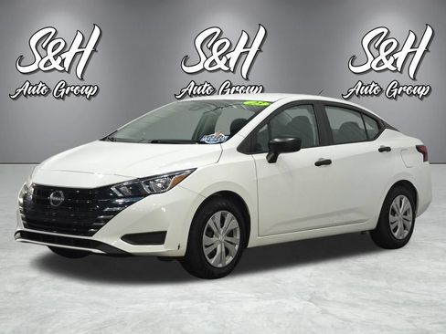 Used 2023 Nissan Versa S FWD image 18