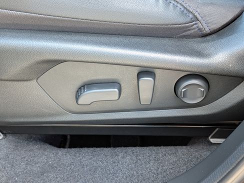 Certified 2025 Subaru Forester Premium AWD/4WD image 20