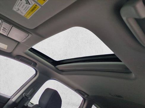 Used 2021 Honda CR-V EX image 15