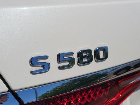 Used 2023 Mercedes-Benz S 500 4MATIC image 17