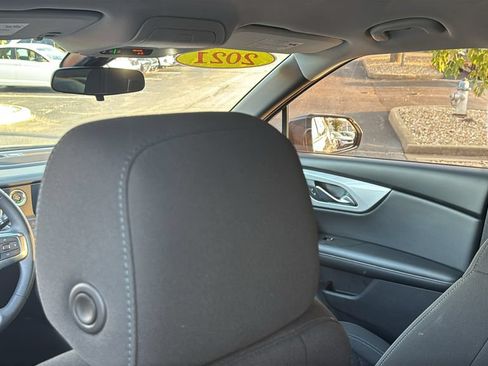 Used 2021 Chevrolet Blazer LT FWD image 29