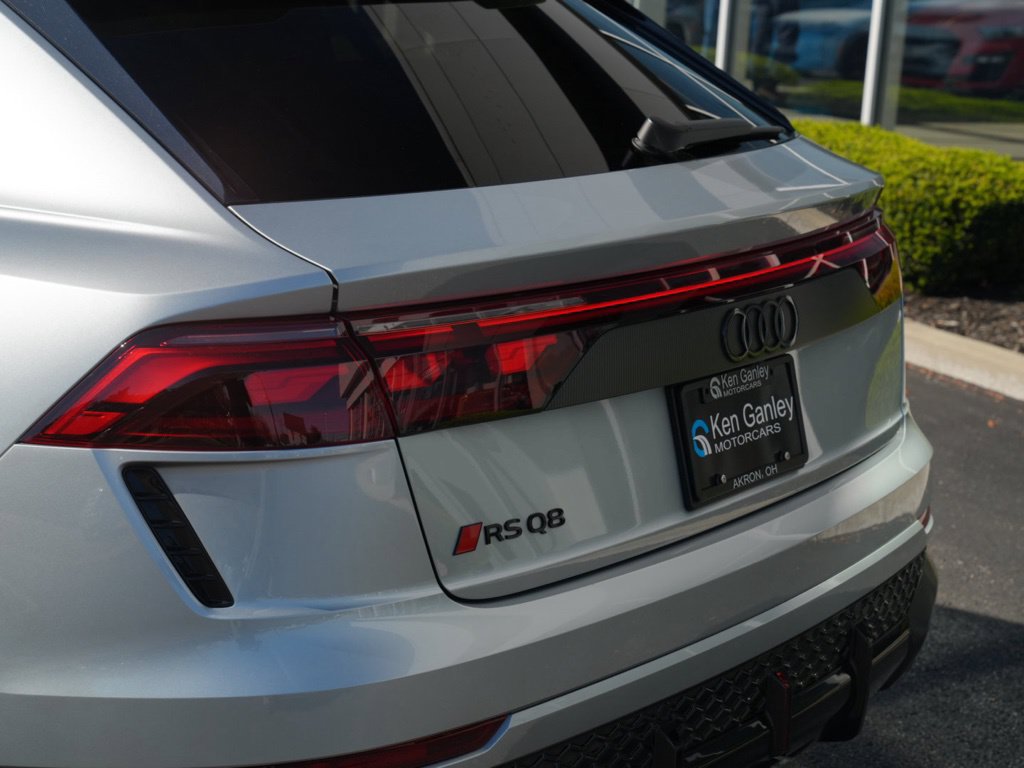 Used 2025 Audi RS Q8 performance AWD/4WD image 10