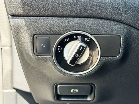 Used 2018 Mercedes-Benz CLA 250 image 33