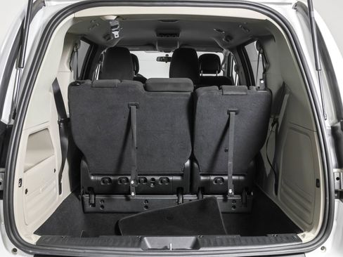 Used 2017 Dodge Grand Caravan SE w/ Power Window Group FWD image 37