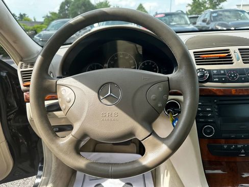 Used 2003 Mercedes-Benz E 320 Sedan image 23