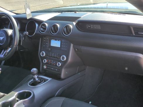 Used 2020 Ford Mustang Coupe RWD image 29