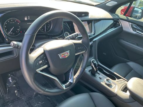 Used 2024 Cadillac XT6 Premium Luxury w/ LPO, Floor Liner Package FWD image 14