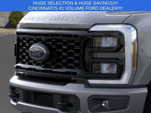 New 2026 Ford F250 XLT w/ XLT Premium Package AWD/4WD image 17