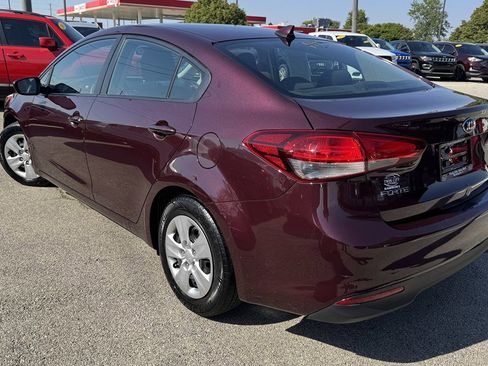 Used 2017 Kia Forte LX FWD image 6