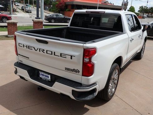 Used 2019 Chevrolet Silverado 1500 High Country w/ High Country Premium Package AWD/4WD image 7