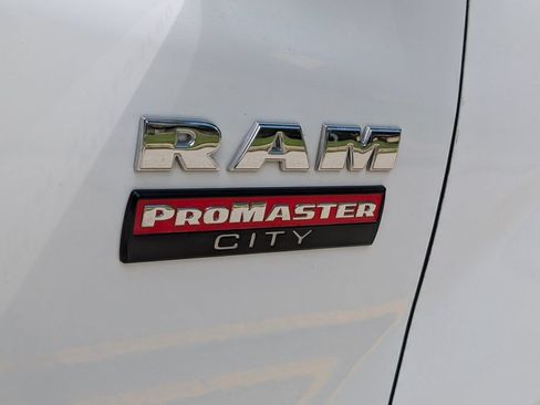Used 2021 RAM ProMaster City Tradesman FWD image 13