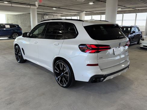 New 2026 BMW X5 M60i image 5