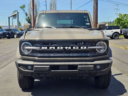 New 2026 Ford Bronco Outer Banks AWD/4WD image 9