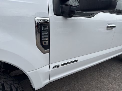 Used 2022 Ford F250 Lariat w/ Lariat Ultimate Package image 11