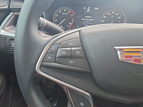 Used 2024 Cadillac XT5 Luxury FWD image 19