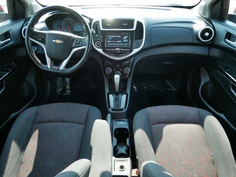 Used 2017 Chevrolet Sonic LT w/ Fun and Sun Package FWD image 10