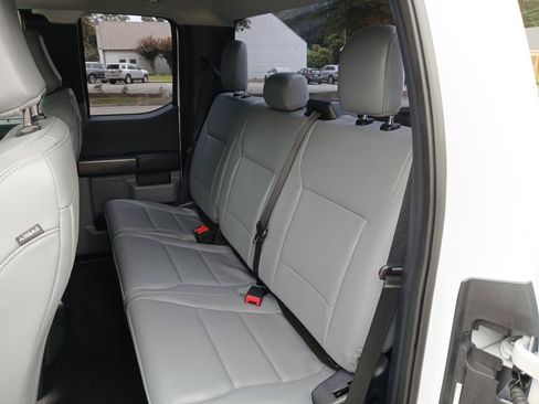 Used 2022 Ford F150 XL w/ Equipment Group 101A High RWD image 11