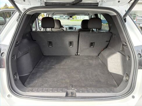 Used 2024 Chevrolet Equinox LT w/ LPO, Floor Liner Package image 27