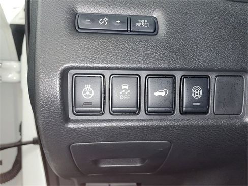 Certified 2024 Nissan Murano SL image 33