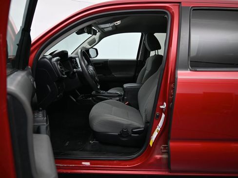 Used 2021 Toyota Tacoma SR w/ SR Convenience Package image 20