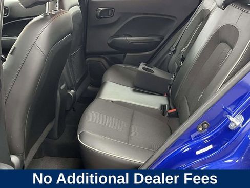 Certified 2023 Hyundai Venue Limited w/ Cargo Package FWD image 17