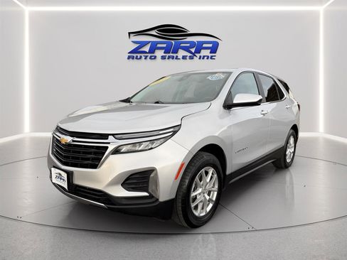 Used 2022 Chevrolet Equinox LT image 2