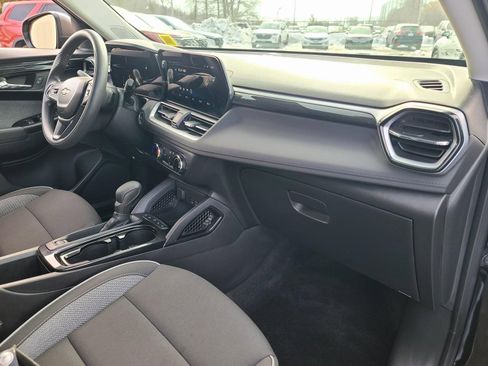 Used 2024 Chevrolet TrailBlazer LS image 20