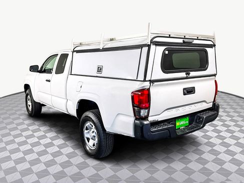 Used 2022 Toyota Tacoma SR image 48
