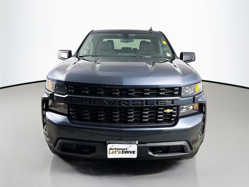 Used 2021 Chevrolet Silverado 1500 Custom image 4